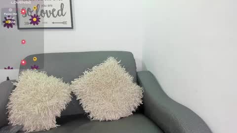 Snapshot of melan_owen chatting on February 23, 2025, 10:49 am melan_owen online show from February 23, 2025, 10:49 am