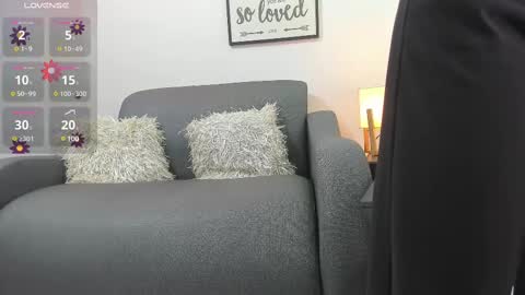 Snapshot of melan_owen chatting on March 8, 2025, 11:05 am melan_owen online show from March 8, 2025, 11:05 am