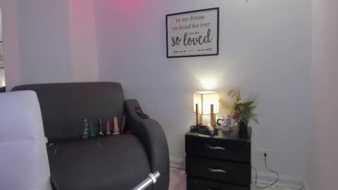 melan_owen online show from January 10, 2026, 11:01 am