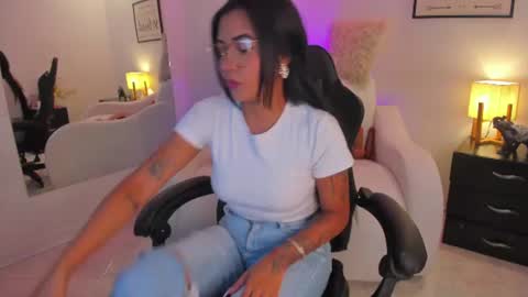 Snapshot of melan_owen chatting on June 27, 2026, 11:04 am melan_owen online show from June 27, 2026, 11:04 am