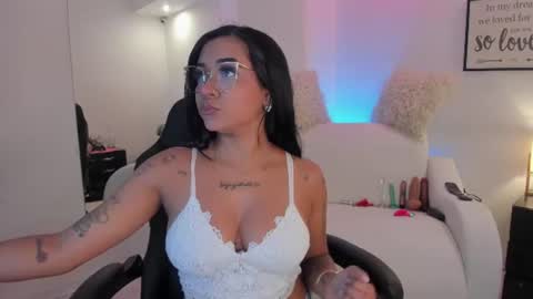 Snapshot of melan_owen chatting on July 25, 2026, 10:57 am melan_owen online show from July 25, 2026, 10:57 am