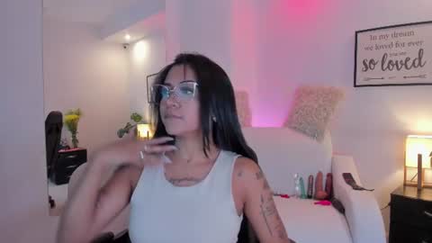 Snapshot of melan_owen chatting on July 27, 2026, 6:48 pm melan_owen online show from July 27, 2026, 6:48 pm