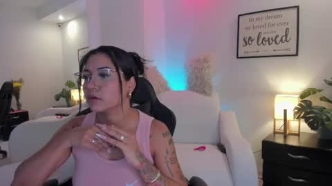 Snapshot of melan_owen chatting on August 2, 2026, 10:46 am melan_owen online show from August 2, 2026, 10:46 am