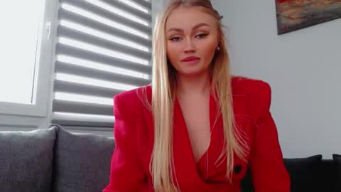 Snapshot of melani_a chatting on February 23, 2026, 11:07 am Melania online show from February 23, 2026, 11:07 am