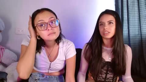 Snapshot of melani_bear chatting on June 2, 2026, 6:21 pm MELANI online show from June 2, 2026, 6:21 pm