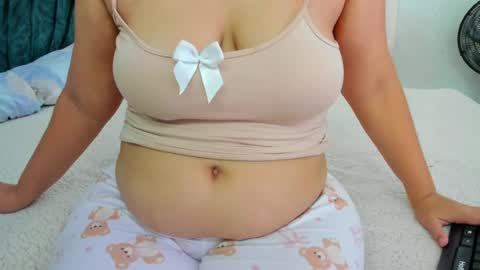 Snapshot of melani_dreamss1 chatting on June 15, 2026, 2:52 pm Melani online show from June 15, 2026, 2:52 pm