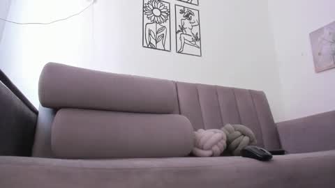 Snapshot of melani_greyy chatting on October 14, 2025, 10:10 pm melani greyy online show from October 14, 2025, 10:10 pm