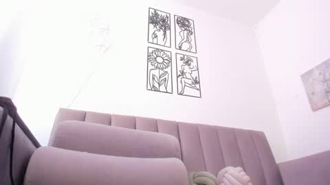 Snapshot of melani_greyy chatting on November 21, 2025, 9:24 pm melani greyy online show from November 21, 2025, 9:24 pm