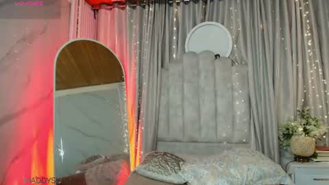 Snapshot of melani_sunny chatting on June 25, 2026, 5:12 am Melani sunny online show from June 25, 2026, 5:12 am