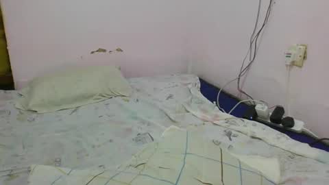 Snapshot of melanie_bae1 chatting on May 4, 2026, 5:03 am melanie_bae1 online show from May 4, 2026, 5:03 am