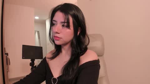 Melanie online show from February 24, 2026, 11:36 pm