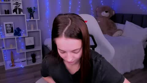 MelanieAlves online show from April 29, 2026, 5:30 pm