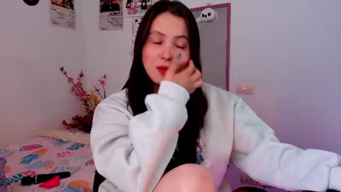 Snapshot of melanieev chatting on June 12, 2026, 6:18 pm mel online show from June 12, 2026, 6:18 pm