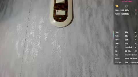 Snapshot of melanierioss_ chatting on July 24, 2026, 12:25 pm online show from July 24, 2026, 12:25 pm