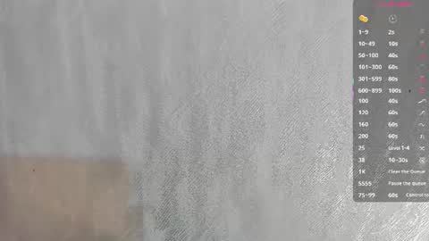 Snapshot of melanierioss_ chatting on August 3, 2026, 12:32 pm online show from August 3, 2026, 12:32 pm