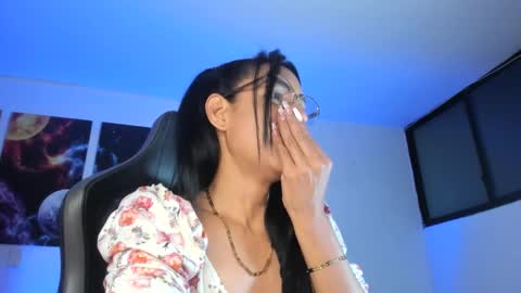 Snapshot of melannia_hills chatting on January 11, 2025, 10:08 am melannia_hills online show from January 11, 2025, 10:08 am