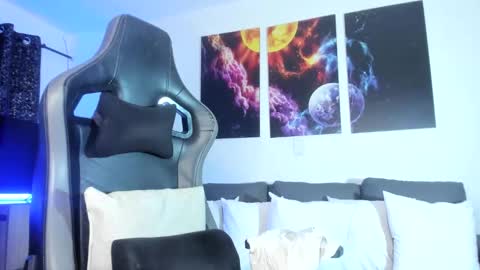 Snapshot of melannia_hills chatting on March 2, 2025, 9:31 am melannia_hills online show from March 2, 2025, 9:31 am