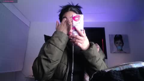 melanny_petite online show from April 26, 2026, 1:09 pm