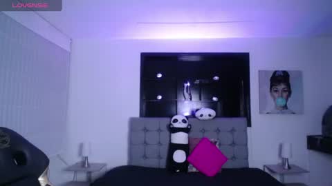 Snapshot of melanny_petite chatting on June 16, 2026, 1:03 pm melanny_petite online show from June 16, 2026, 1:03 pm