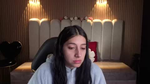 Snapshot of melanny_petite chatting on July 19, 2026, 12:20 pm melanny_petite online show from July 19, 2026, 12:20 pm