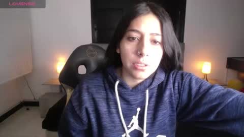 Snapshot of melanny_petite chatting on July 22, 2026, 12:08 pm melanny_petite online show from July 22, 2026, 12:08 pm