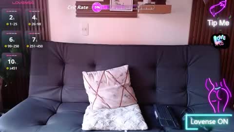 Snapshot of melany_27 chatting on November 25, 2025, 12:38 pm Melany online show from November 25, 2025, 12:38 pm