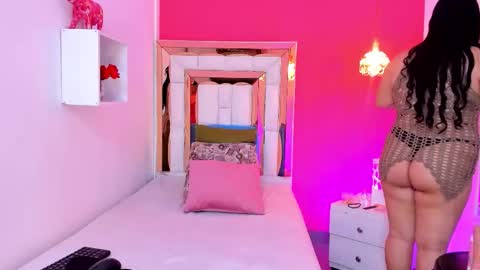 Snapshot of melany_hot699_ chatting on December 16, 2025, 11:26 am Melany online show from December 16, 2025, 11:26 am