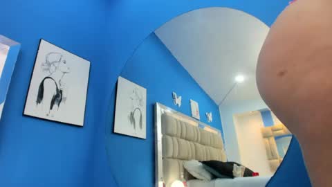 Snapshot of melany_love0 chatting on July 2, 2026, 12:11 pm Melany online show from July 2, 2026, 12:11 pm