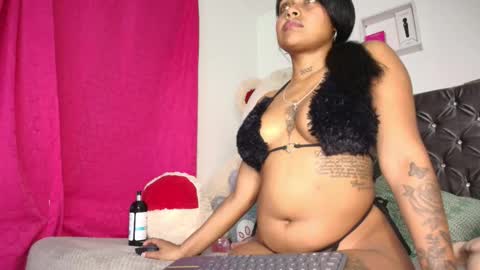 Snapshot of melanyy_miller chatting on November 30, 2025, 11:09 pm melanny online show from November 30, 2025, 11:09 pm