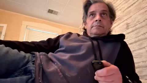Snapshot of melays1972 chatting on March 4, 2026, 11:00 pm Tan lines online show from March 4, 2026, 11:00 pm