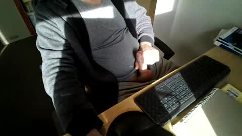 melbguy_075 online show from July 20, 2026, 12:36 am