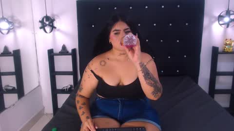 Snapshot of meli_blad chatting on February 3, 2025, 7:42 pm meli_blad online show from February 3, 2025, 7:42 pm