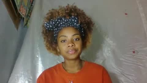 Snapshot of meliana98 chatting on October 17, 2025, 7:27 pm meliana98 online show from October 17, 2025, 7:27 pm