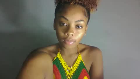 Snapshot of meliana98 chatting on October 21, 2025, 8:42 pm meliana98 online show from October 21, 2025, 8:42 pm