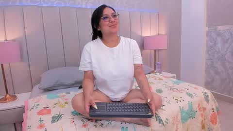 MELIE online show from March 4, 2026, 11:27 am