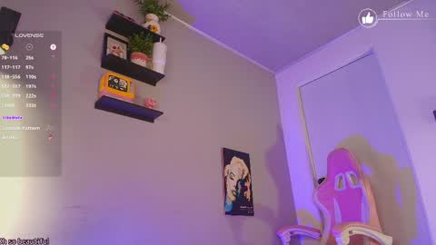 Snapshot of meliflua_a chatting on May 11, 2026, 7:33 pm Meli online show from May 11, 2026, 7:33 pm