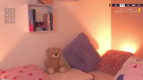 Snapshot of meliflua_a chatting on June 15, 2026, 7:05 pm Meli online show from June 15, 2026, 7:05 pm