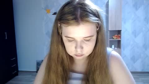 Snapshot of melina_beauty chatting on September 30, 2025, 5:07 pm Melina online show from September 30, 2025, 5:07 pm