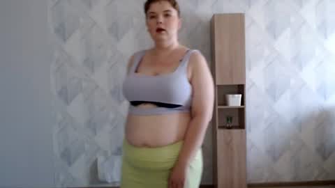 Melina online show from July 10, 2026, 5:23 am
