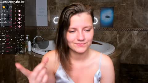 Snapshot of melindat chatting on February 5, 2025, 5:09 am Melinda online show from February 5, 2025, 5:09 am