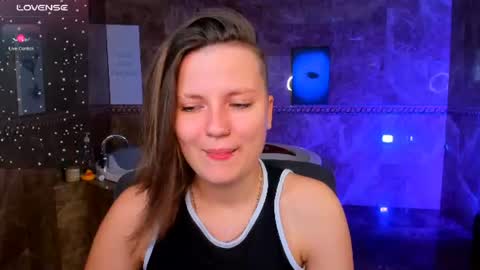 Melinda online show from July 5, 2026, 4:19 am