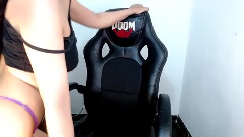 Snapshot of melinna706702 chatting on January 16, 2025, 11:48 pm melinna706702 online show from January 16, 2025, 11:48 pm