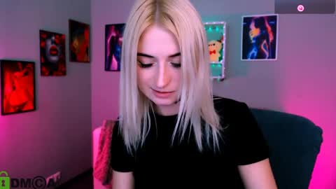 Snapshot of melisa_white1 chatting on May 26, 2026, 7:21 pm Melisa online show from May 26, 2026, 7:21 pm
