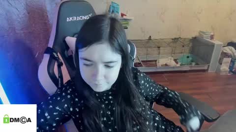 melisanilson online show from May 12, 2026, 10:40 pm