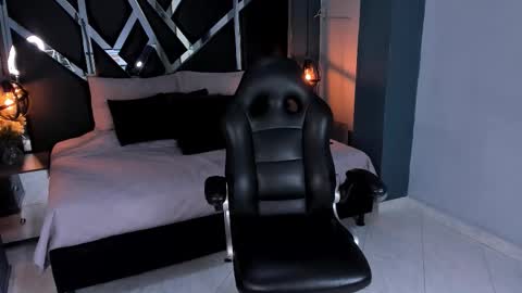 Snapshot of melissa_23_ chatting on October 11, 2025, 10:25 am melissa_23_ online show from October 11, 2025, 10:25 am