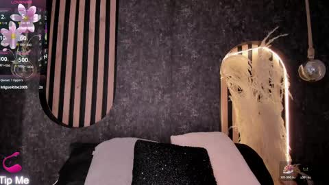 Snapshot of melissa__saenz_ chatting on May 6, 2026, 3:46 am M E L I S S A online show from May 6, 2026, 3:46 am
