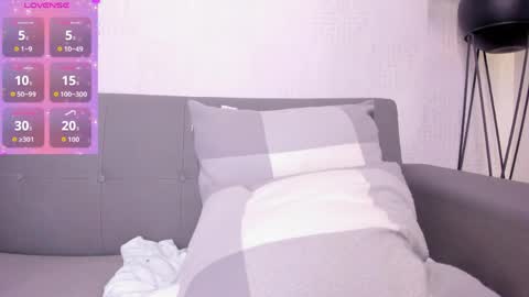 Snapshot of melissa__saenz_ chatting on June 5, 2026, 6:52 am M E L I S S A online show from June 5, 2026, 6:52 am