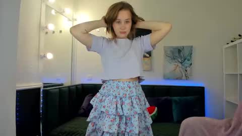 Snapshot of melissa_new22 chatting on October 8, 2025, 12:19 am melissa_new22 online show from October 8, 2025, 12:19 am