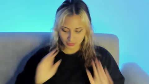 melissa_noir online show from February 20, 2026, 8:38 am