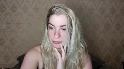 Snapshot of melissa_s2 chatting on June 10, 2026, 2:01 am Melissa online show from June 10, 2026, 2:01 am